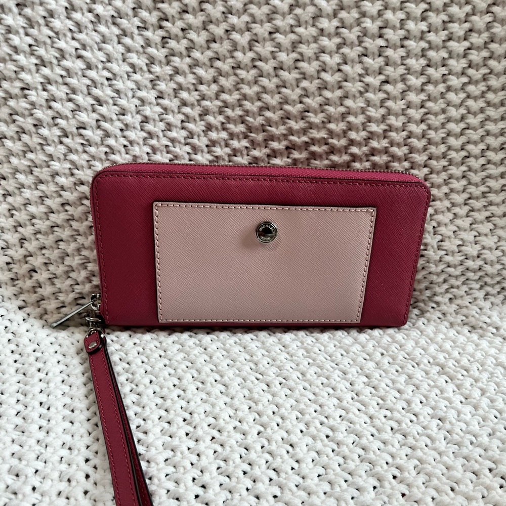 NWOT Michael Kors Wristlet/wallet